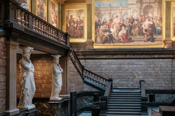 Voyage captivant : L'exploration des romans historiques par les enfants et les jeunes adultes